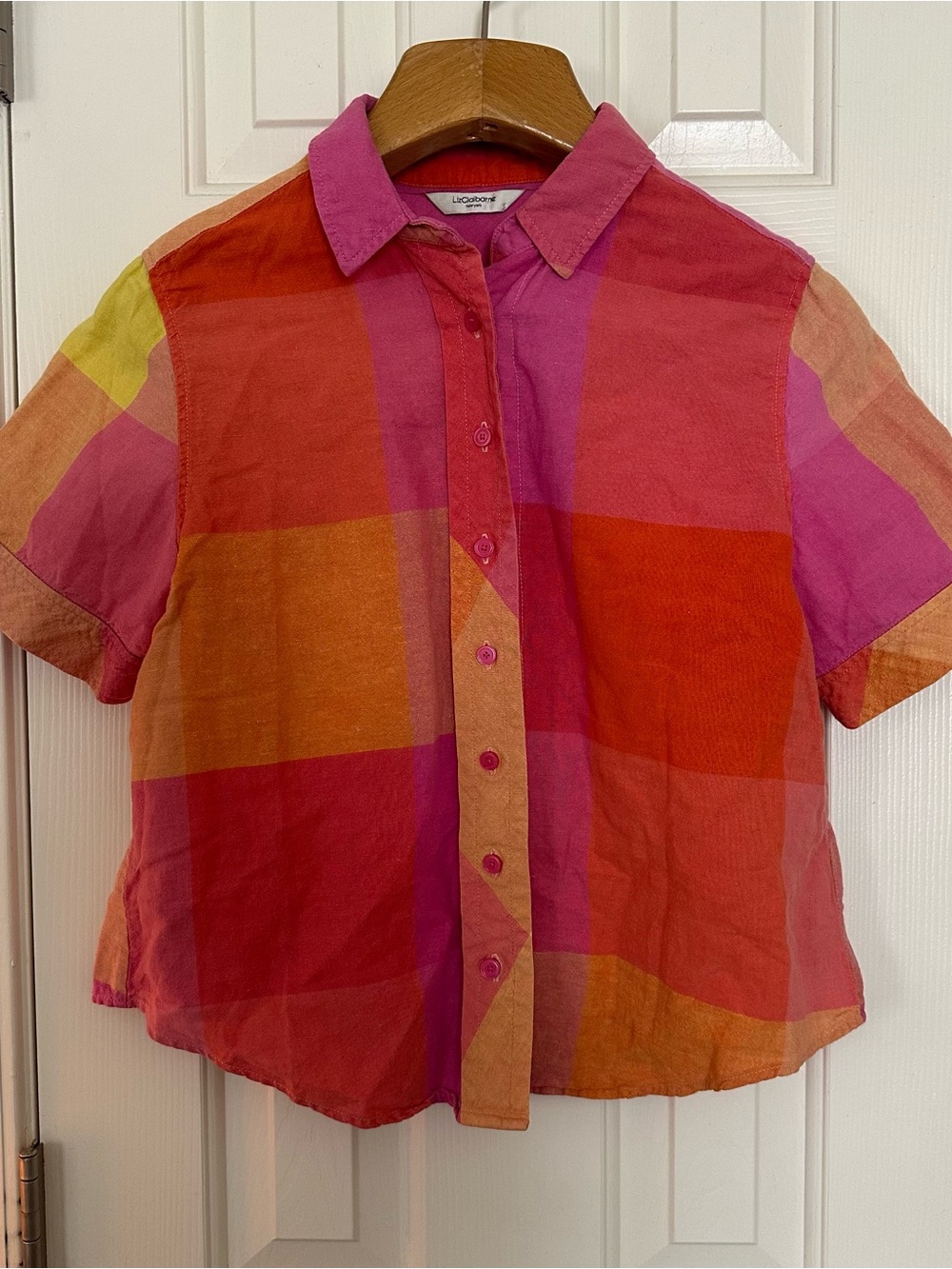 Liz Claiborne Pink, Red & Orange Colorblock Short Sleeve Button Shirt